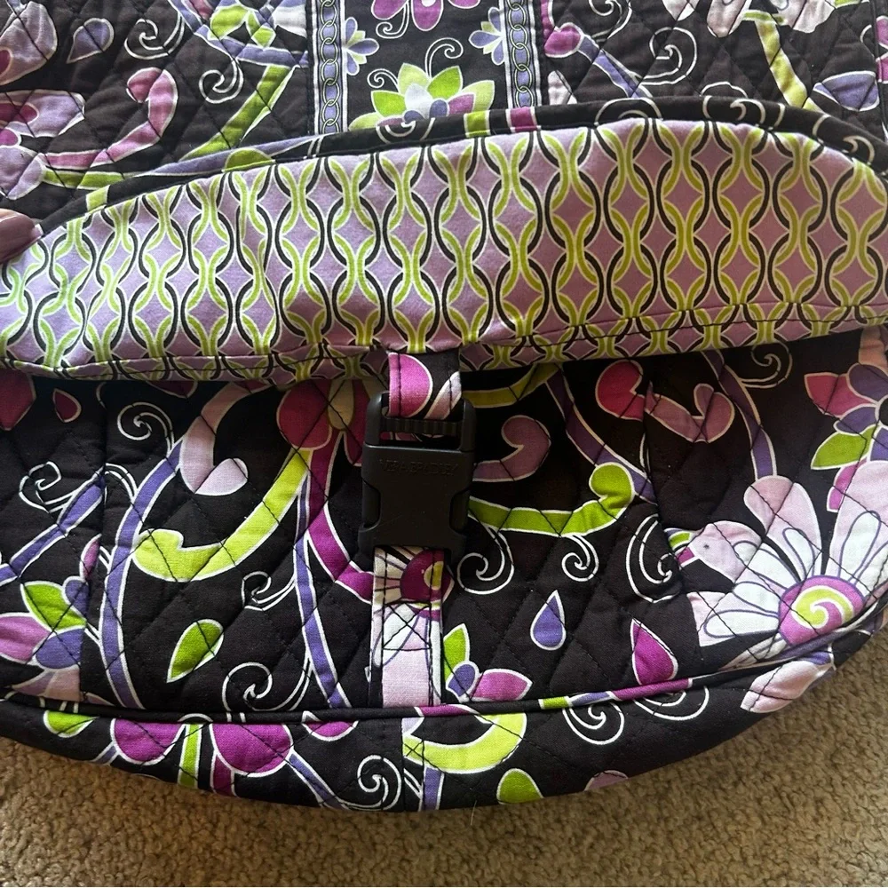 VERA BRADLEY Crossbody‎ Messenger Bag in Purple Punch